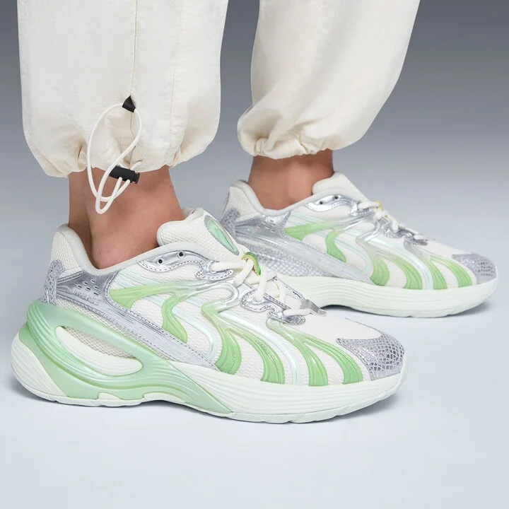 Inverse Light Beam Sneaker - Image 6