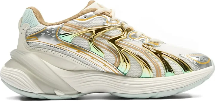 Inverse sneakers