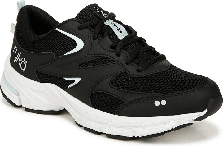 Invoke Walking Sneaker