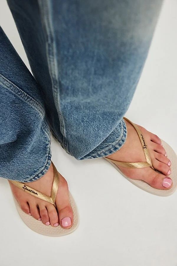 Beige/gold