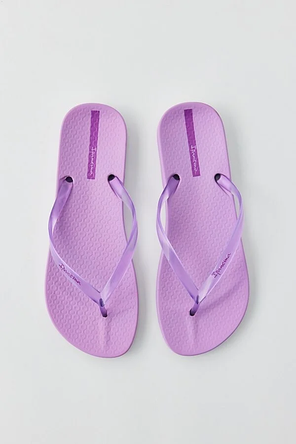 Ipanema Ana Connect Thong Sandal in Rose - Image 4
