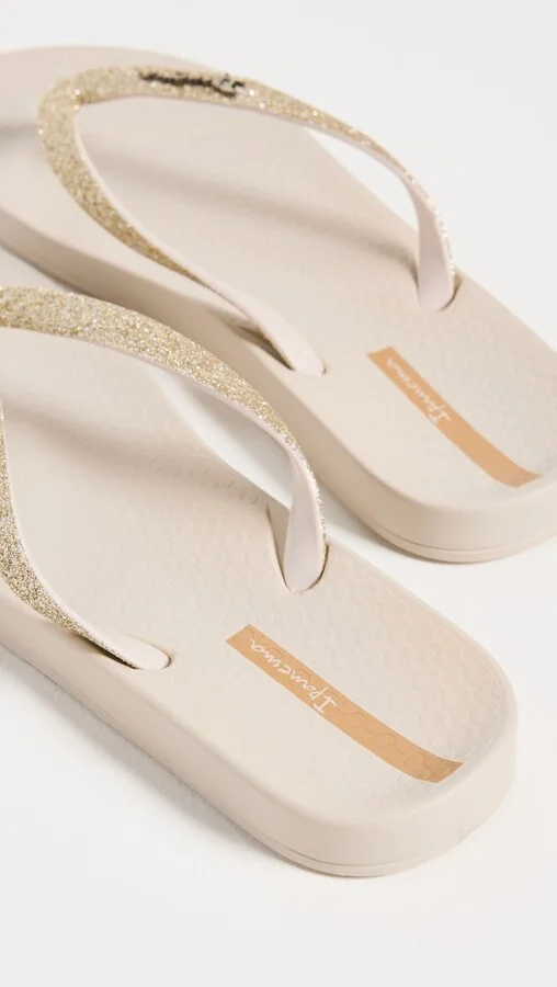 Ipanema Ana Sparkle Flip Flops - Image 4