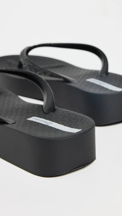 Ipanema Mesh Chic Platform Flip Flops - Image 5