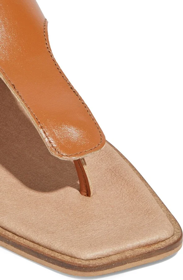 Iris & Ink Woman Thong sandal - Image 4