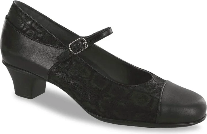 Isabel Mary Jane Shoes - Medium In Black/snake