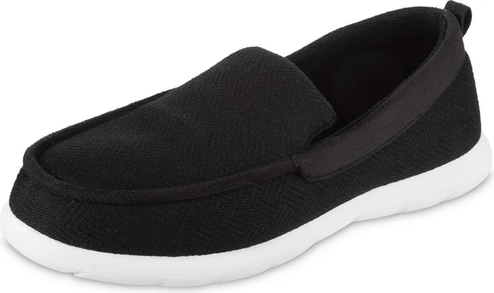 isotoner Men's Zenz Lightweight Moccasin Slipper
