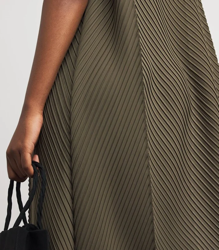 Issey Miyake Soft Fold Pleats Midi Dress - Image 6