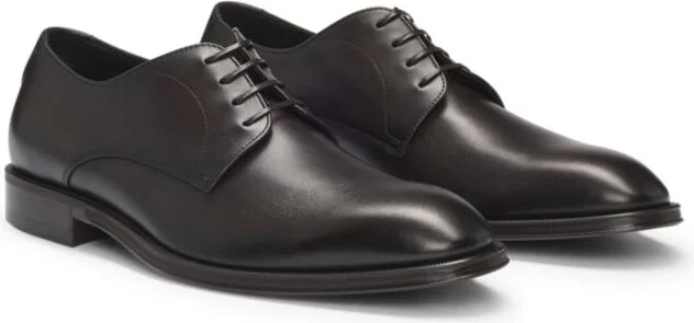 Italian leather Derby shoes with stitching details