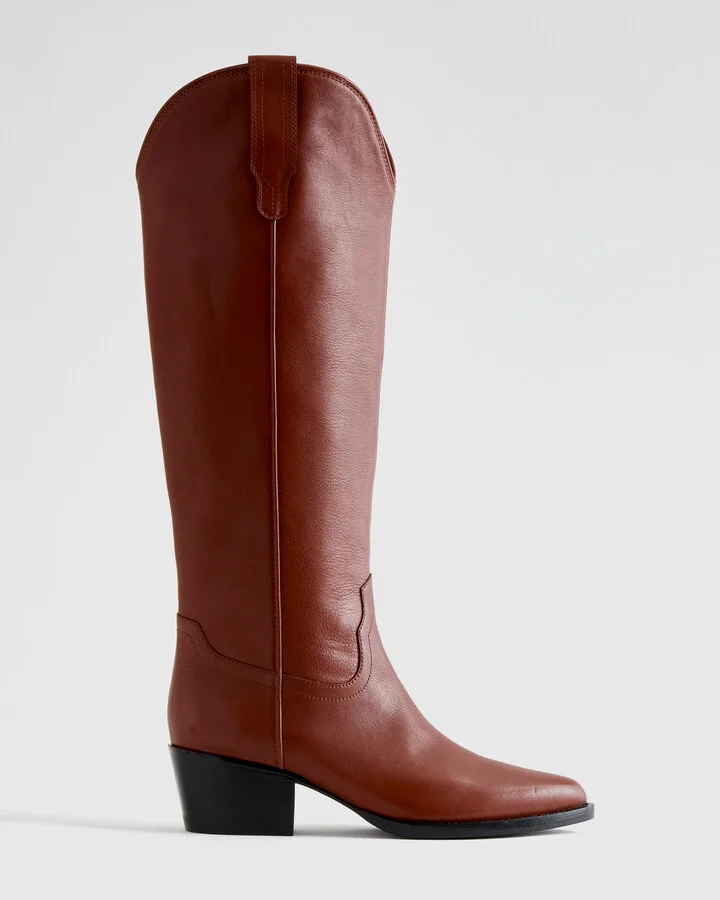 Saddle