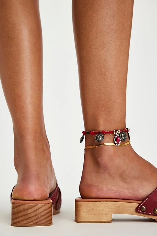 Ivy Slide Clogs - Image 5