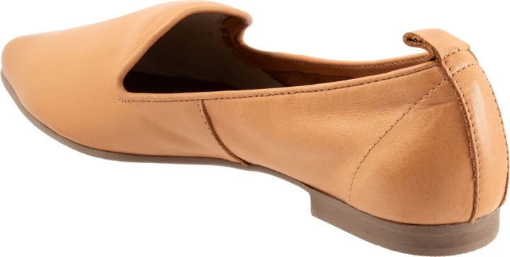 Izzy Pointed Toe Flat - Image 2