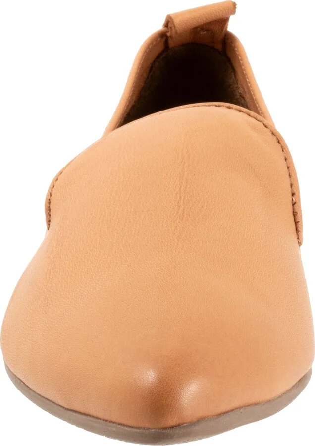 Izzy Pointed Toe Flat - Image 4