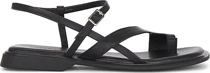 Izzy Sandal