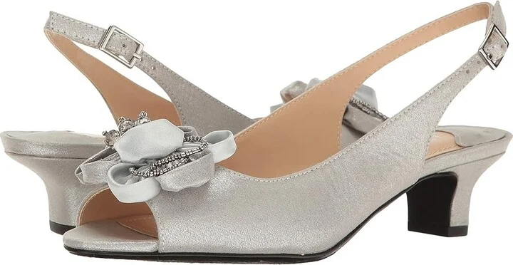 J. Renee Leonelle Women's Shoes Silver : 5.5 M (B), Textile