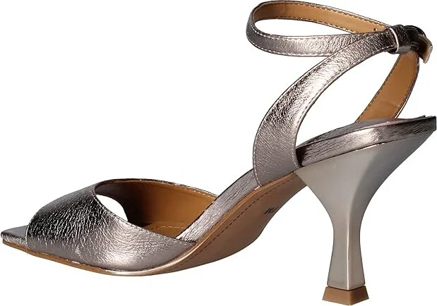 J. Renee Vaarika Women's Shoes Taupe : 6.5 M (B), Leather - Image 4