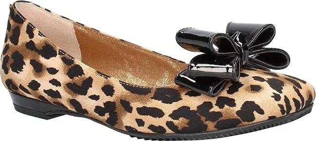 J. Renee Vesey Women's Flat Shoes Brown/Black : 8 W (C), Textile