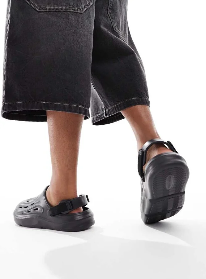 Jack & Jones molded mules with strap in black - Image 2
