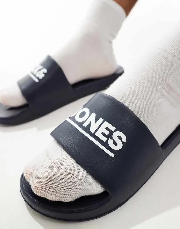 Jack & Jones pool sliders in navy - Image 3