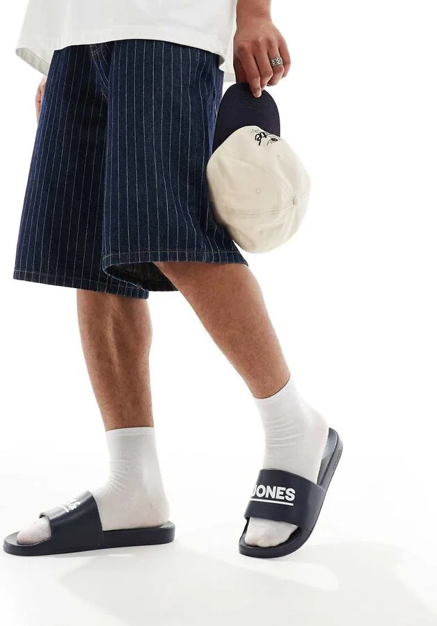 Jack & Jones pool sliders in navy - Image 4