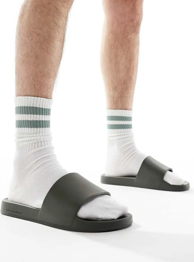 Jack & Jones slider in khaki