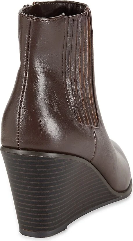 Jacksin Wedge Ankle Chelsea Boots - Image 3