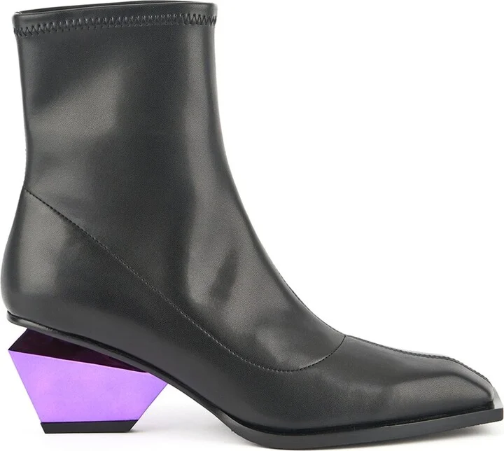 Jacky Bootie