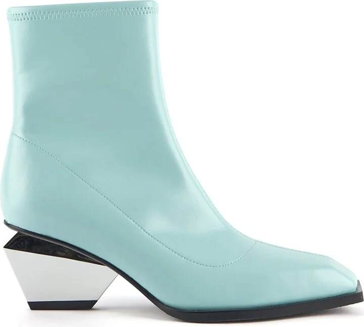 Jacky Bootie