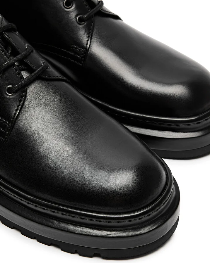 Jacquemus Les Derbies Pavane Leather Derby Shoes - Image 4