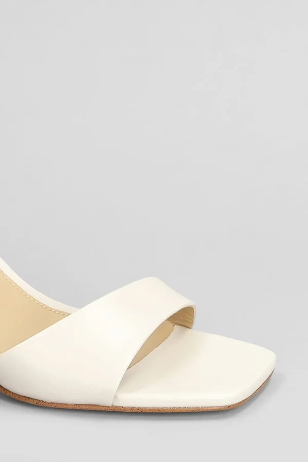 Jaida Sandals In Beige Leather - Image 5