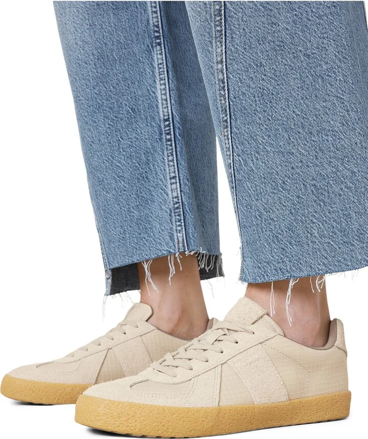 Jaimee Low Top Sneaker - Image 2