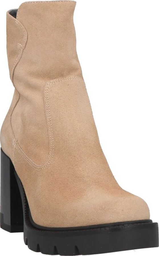 Janet & Janet Woman Ankle boots - Image 4