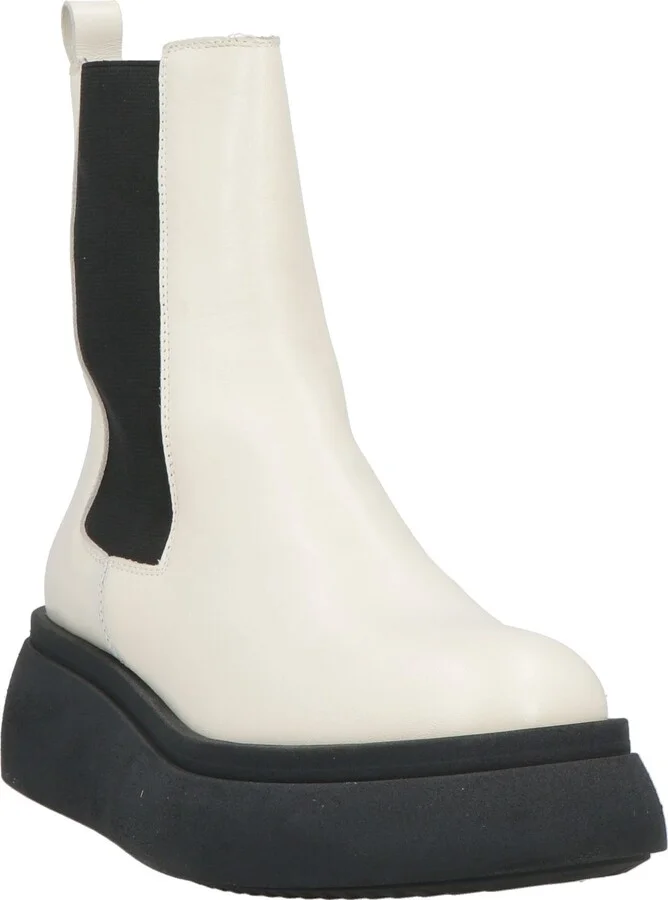 Janet & Janet Woman Ankle boots - Image 4