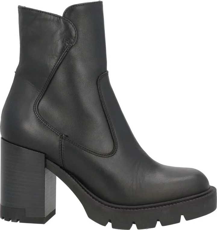 Janet & Janet Woman Ankle boots - Image 3