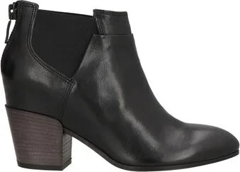 Janet & Janet Woman Ankle boots