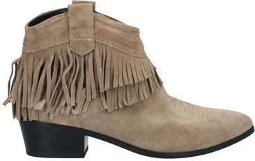 Janet & Janet Woman Ankle boots