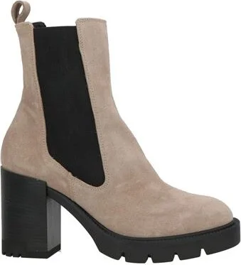 Janet & Janet Woman Ankle boots