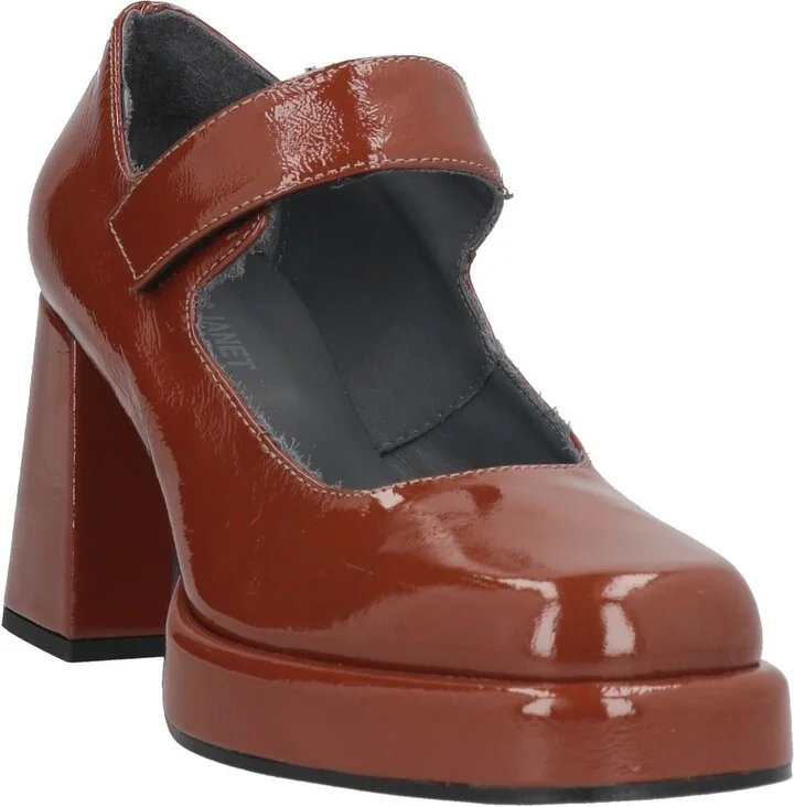 Janet & Janet Woman Pumps - Image 4
