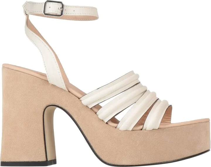 Janet & Janet Woman Sandals - Image 9