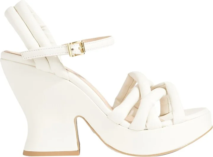 Janet & Janet Woman Sandals - Image 3