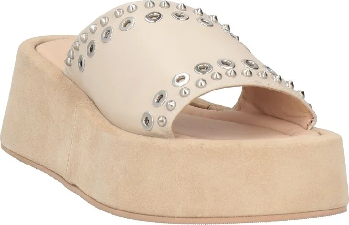 Janet & Janet Woman Sandals - Image 4