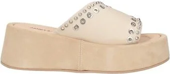 Janet & Janet Woman Sandals