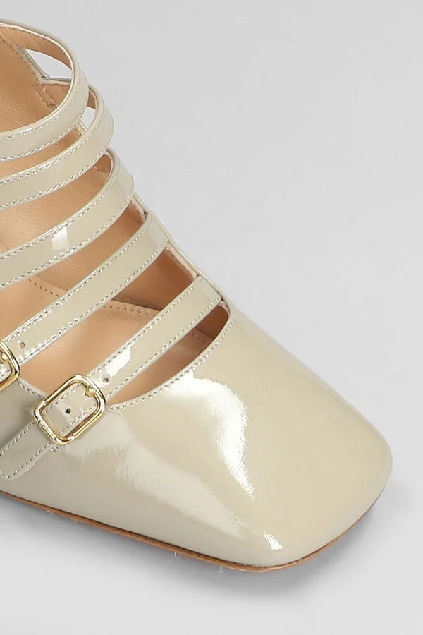 Janis Pumps In Taupe Patent Leather - Image 5