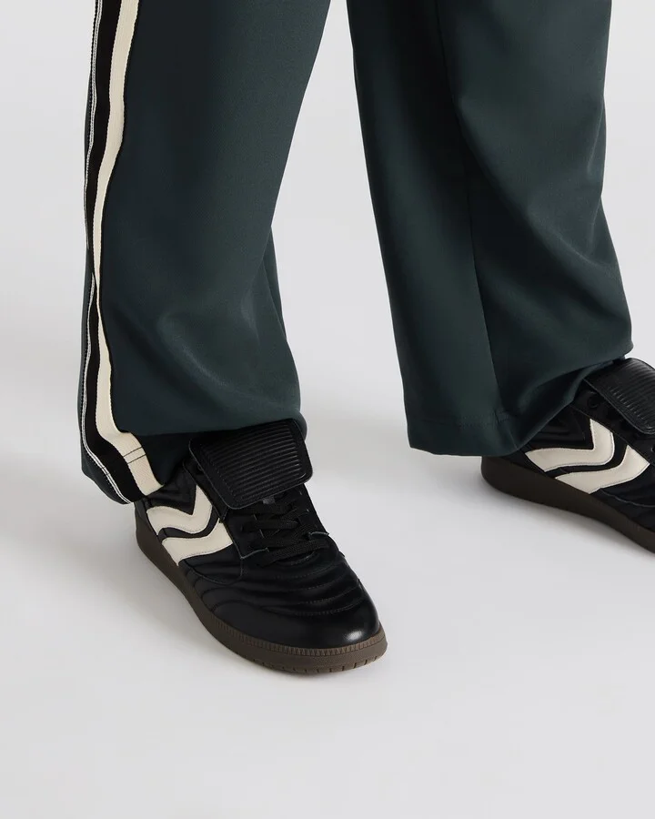 Janos Black Leather - Image 2