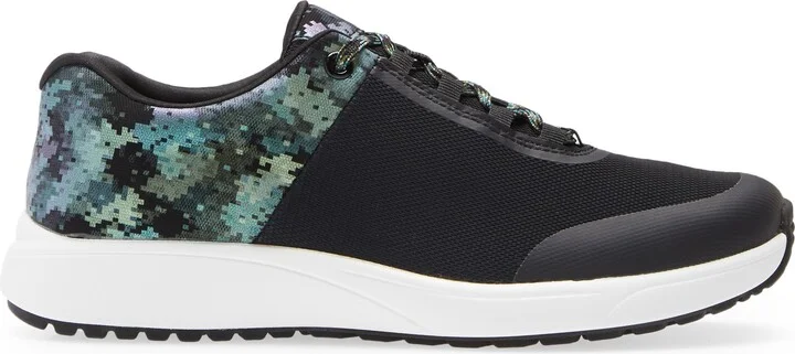 Jaunt Knit Sneaker - Image 9
