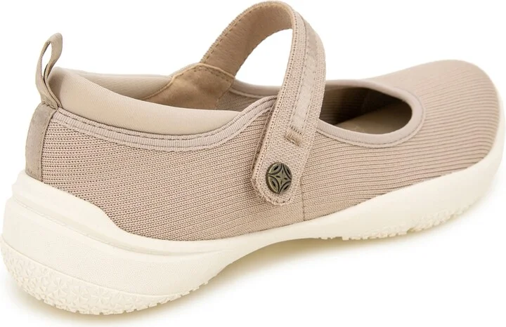 Jbu Women's Merry Mary Jane Flat Shoe - Image 7