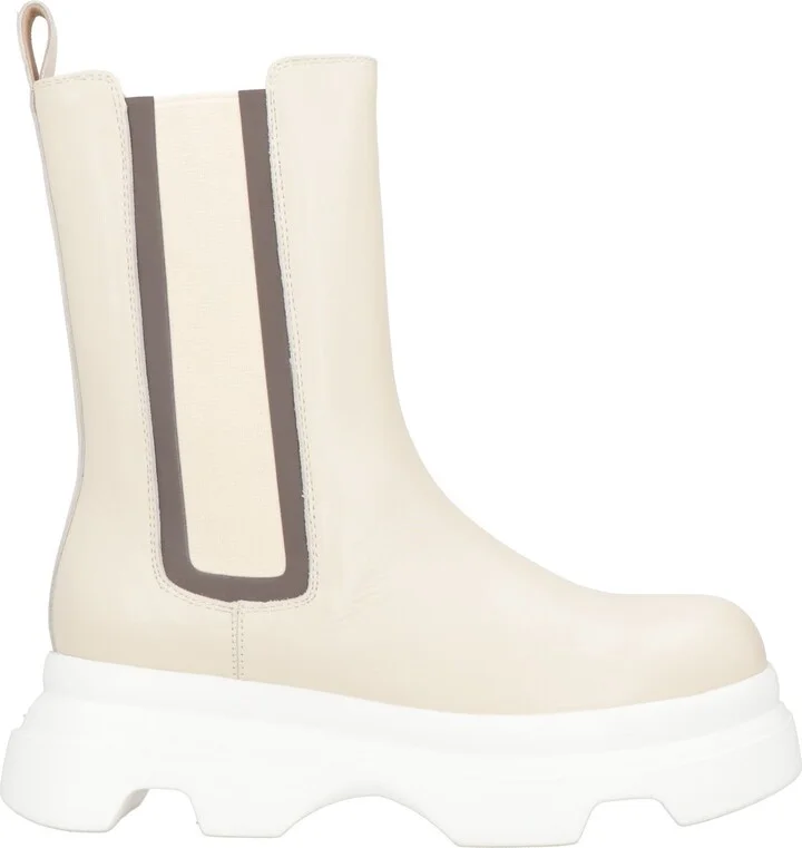 Jeannot Woman Ankle boots - Image 3