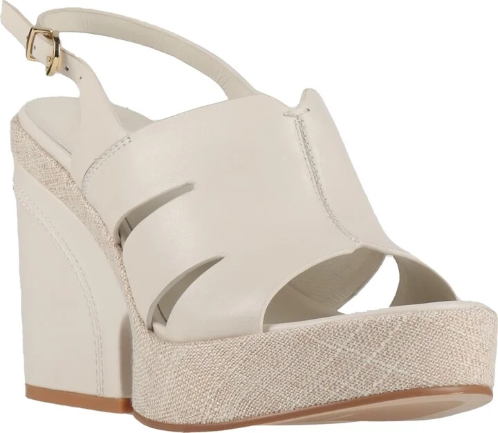Jeannot Woman Sandals - Image 4