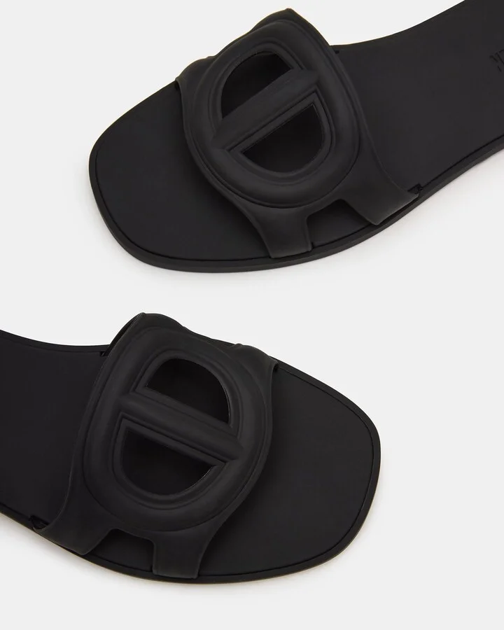 Jellie Black - Image 4