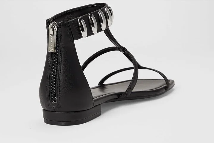 Jessica Simpson Elusta Studded T-strap Sandals Women's Sandals Black : 8.5 M, Rubber/Synthetic - Image 4