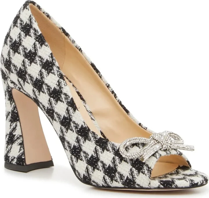 Jessica Simpson Imuna Pump